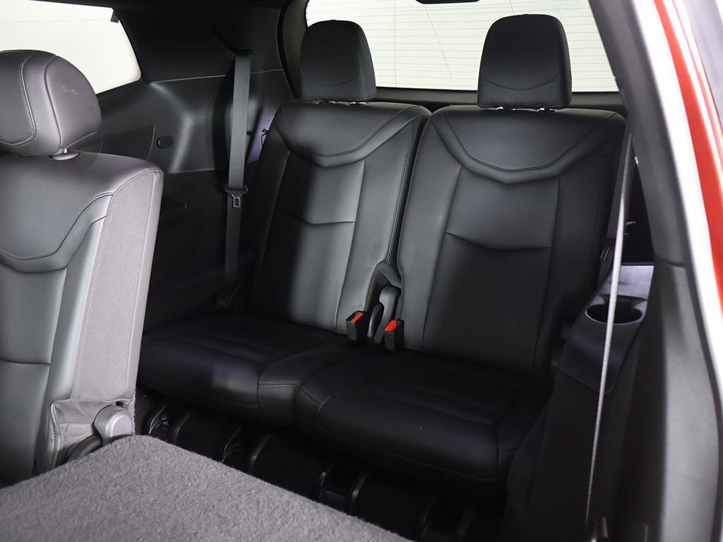 Used 2023 Cadillac XT6 Luxury image 38