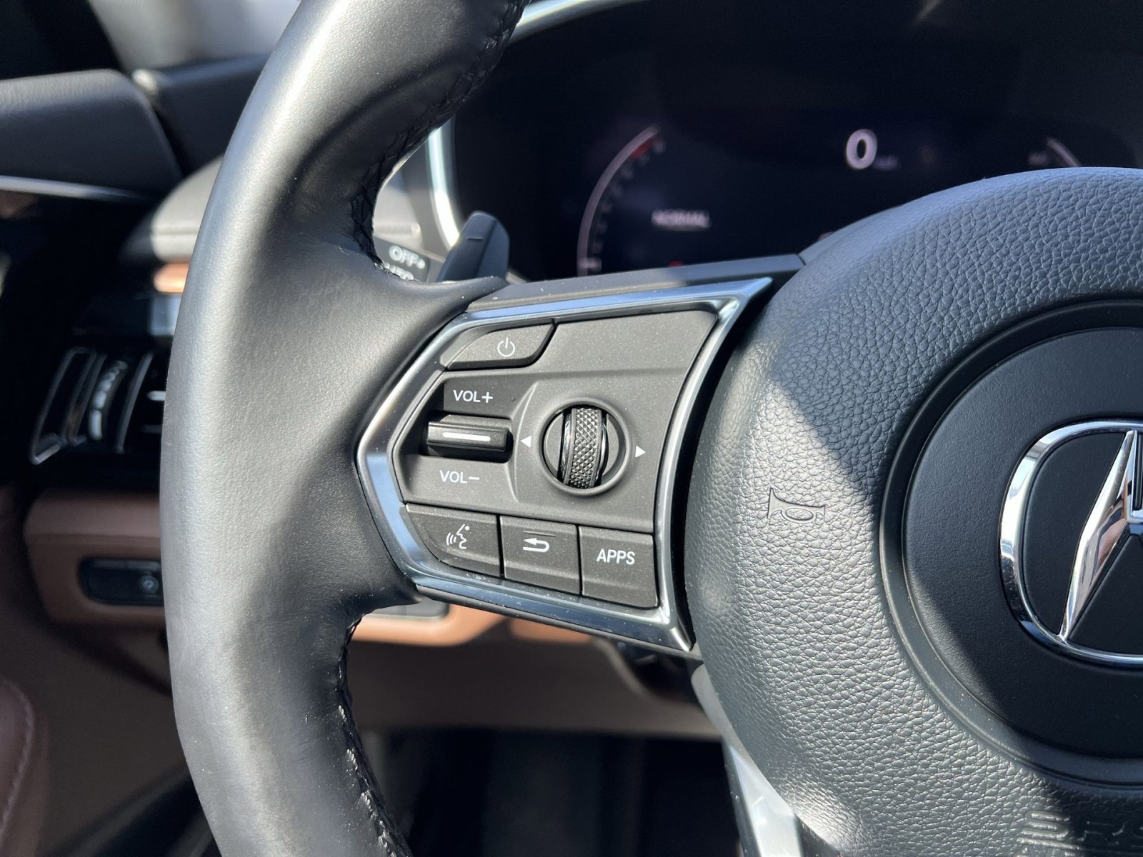 Certified 2024 Acura MDX SH-AWD w/ Technology Package image 29