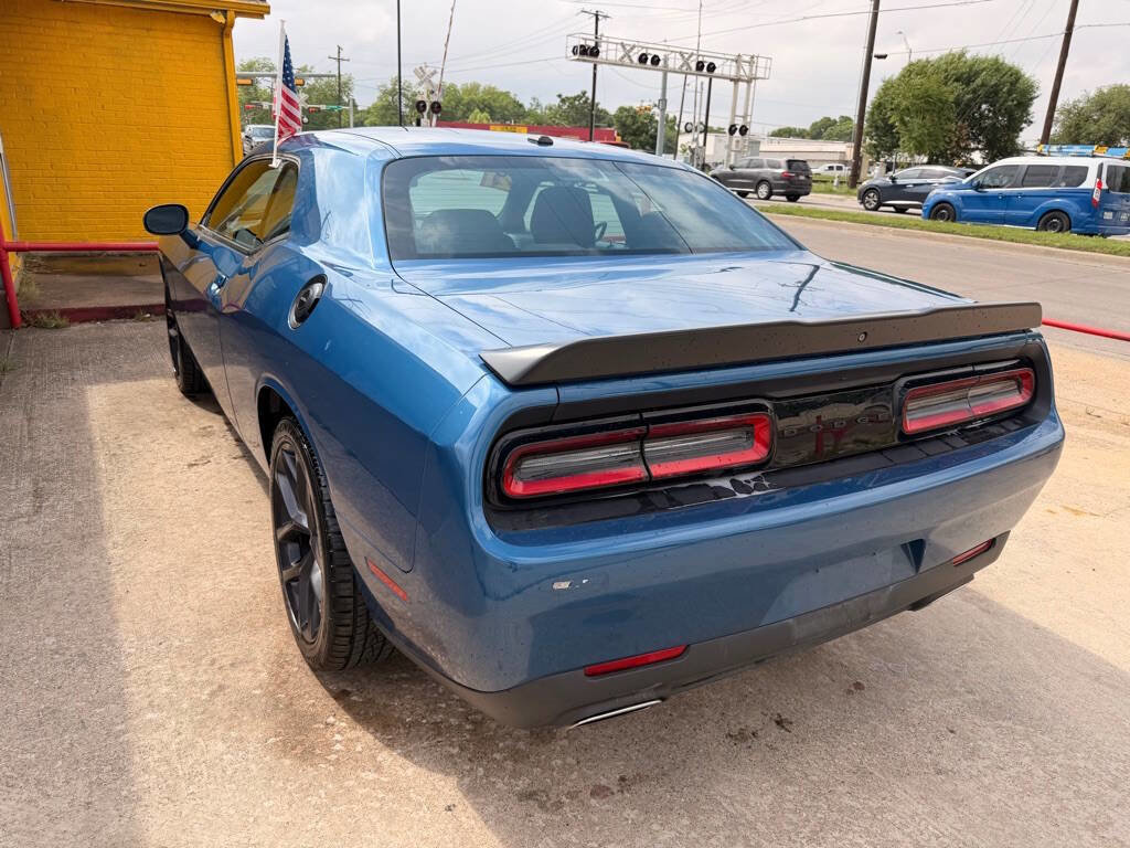 Used 2021 Dodge Challenger SXT w/ Blacktop Package RWD image 3