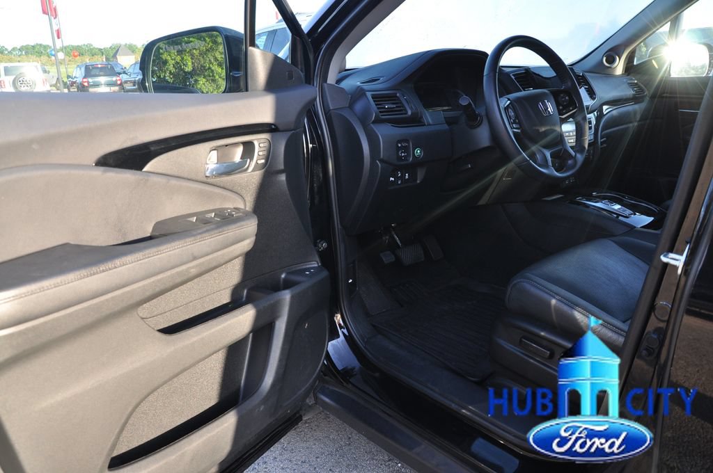 Used 2022 Honda Pilot Elite image 11