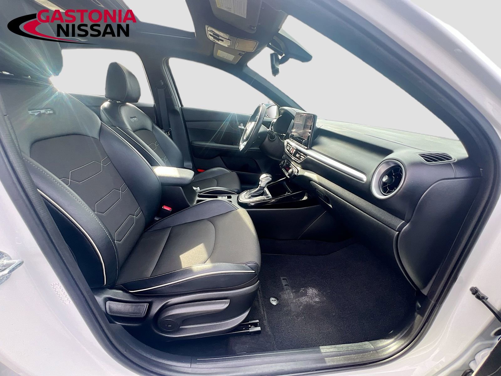 Used 2023 Kia Forte GT-Line w/ GT-Line Premium Package image 35