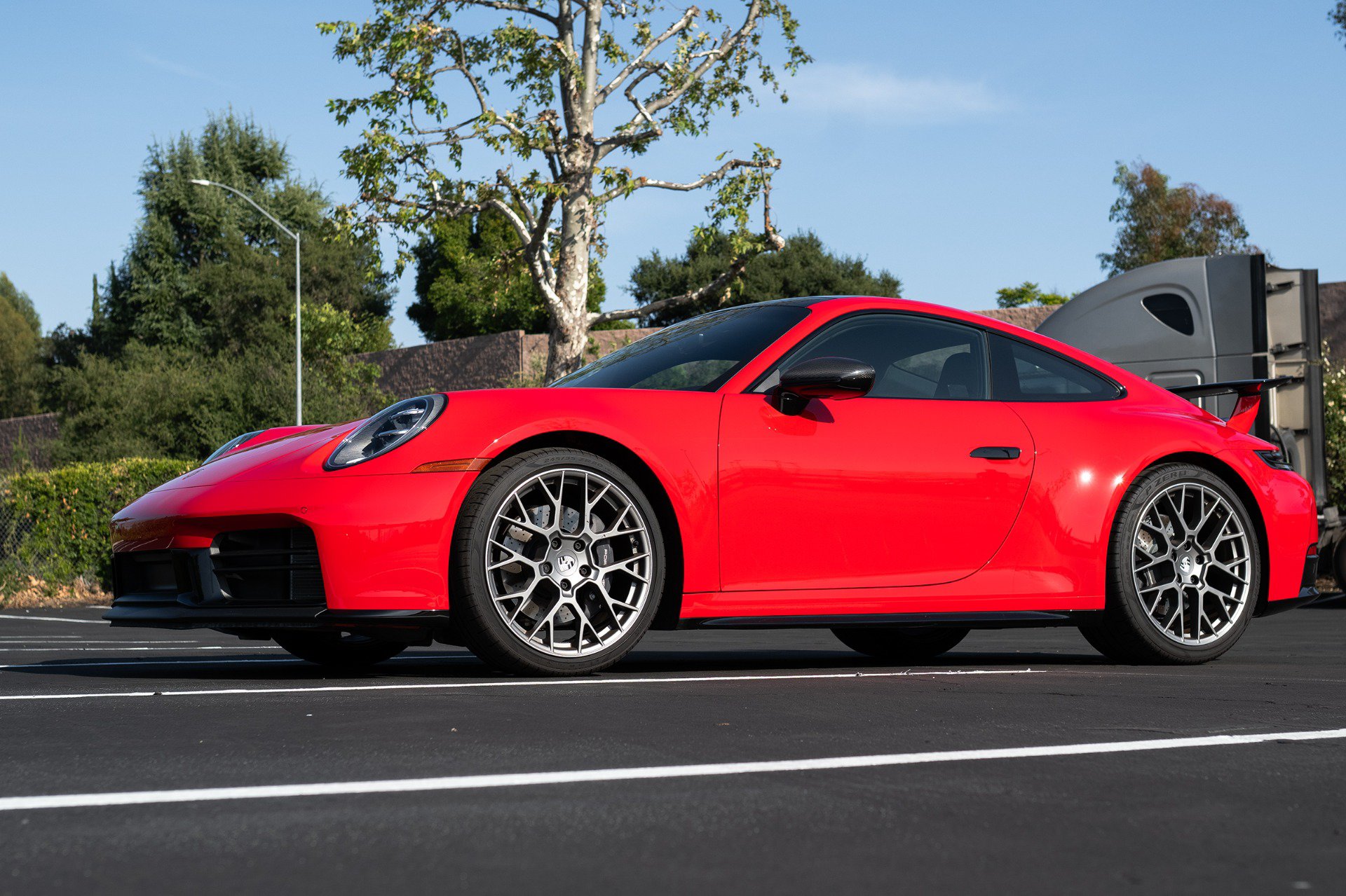 Used 2025 Porsche 911 Carrera RWD image 6