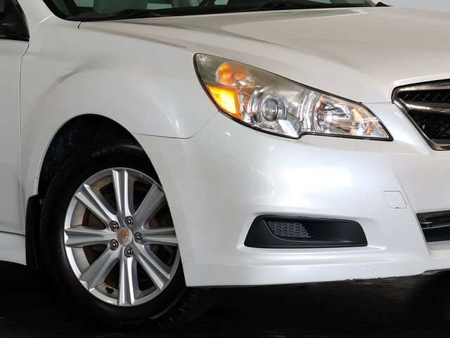 Used 2012 Subaru Legacy 2.5i Premium w/ All-Weather Pkg AWD/4WD image 8