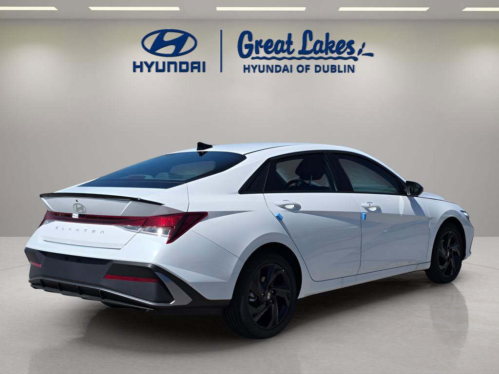 New 2026 Hyundai Elantra Sport image 5