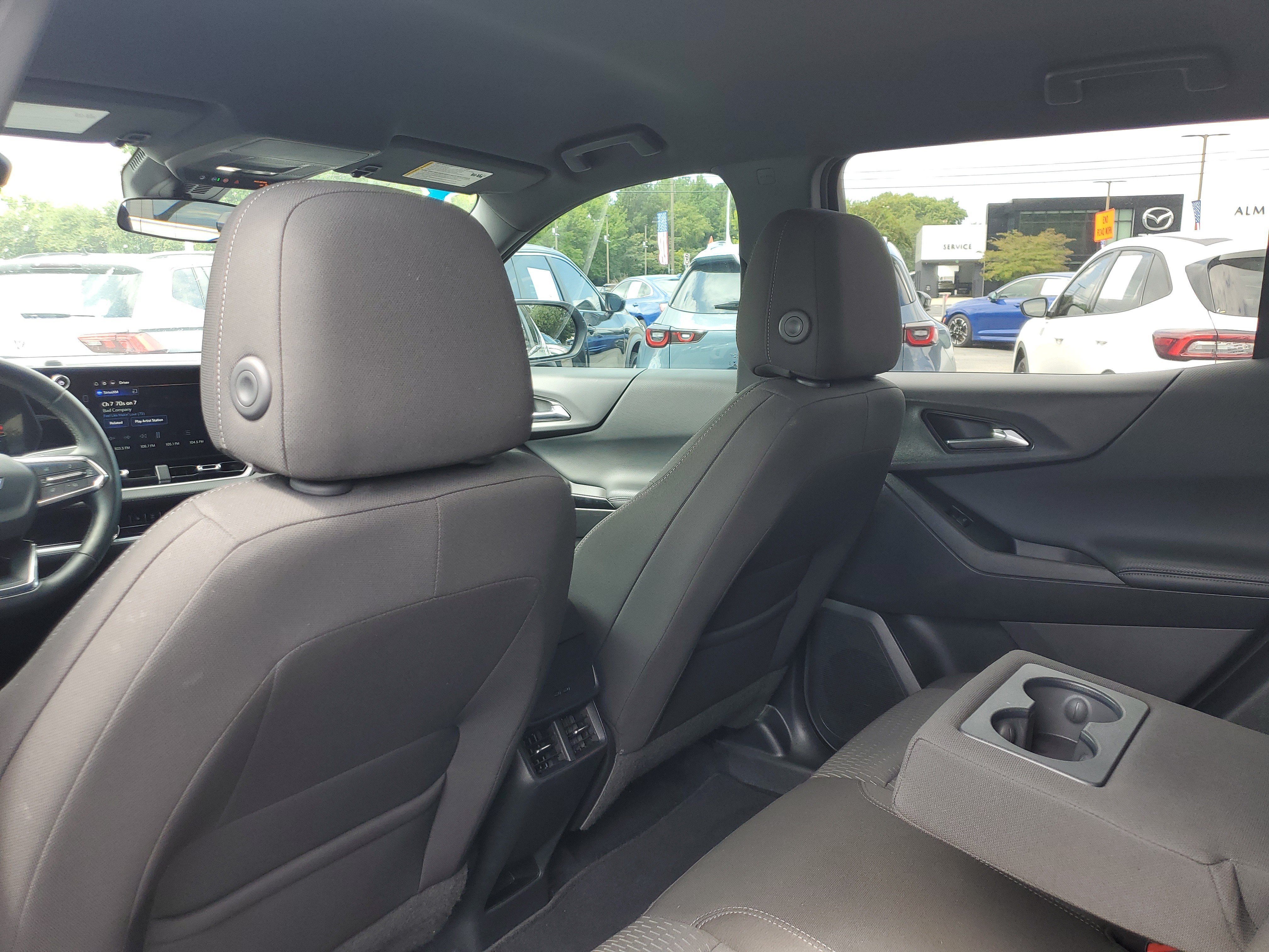 Used 2026 Chevrolet Equinox LT FWD image 11