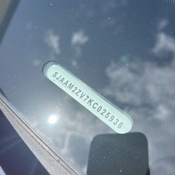 Used 2019 Bentley Bentayga image 23