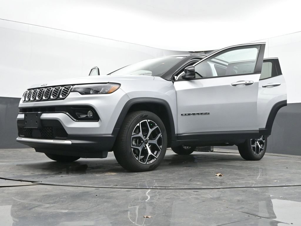 Used 2025 Jeep Compass Limited AWD/4WD image 72