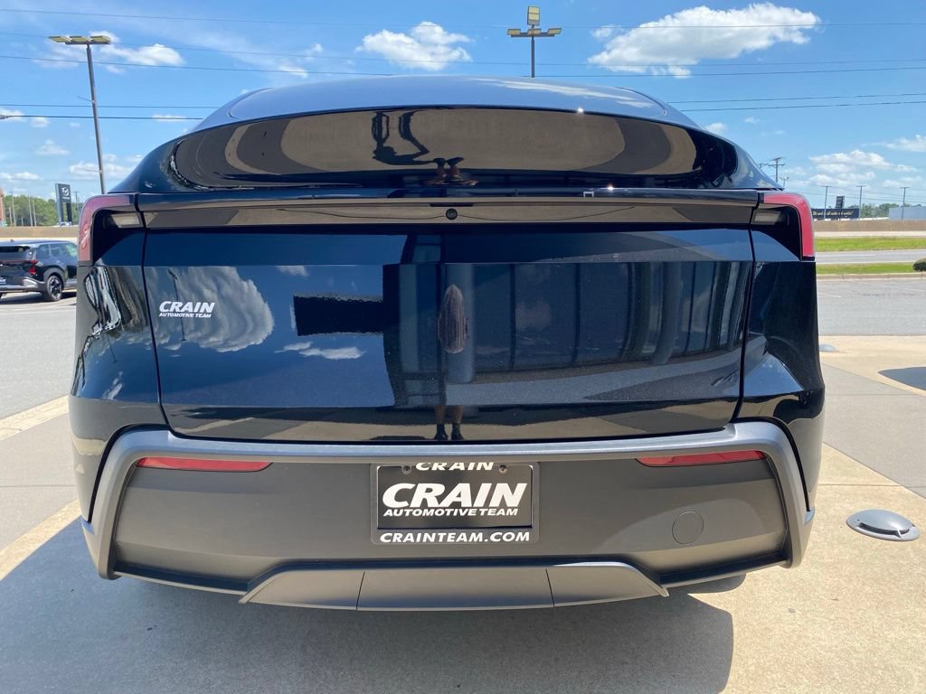 Used 2026 Tesla Model Y 2WD image 6