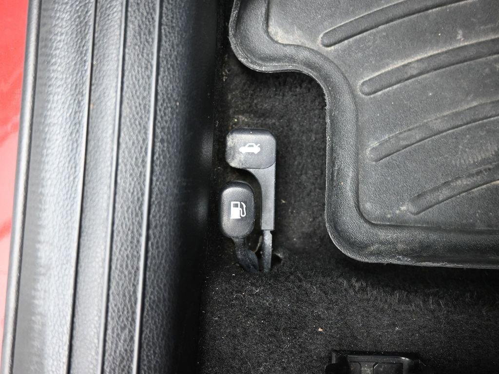 Certified 2023 Kia Forte GT image 32