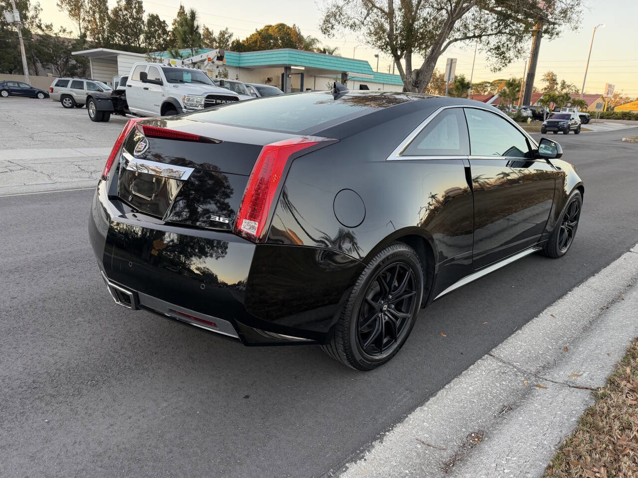 Used 2012 Cadillac CTS Premium image 3