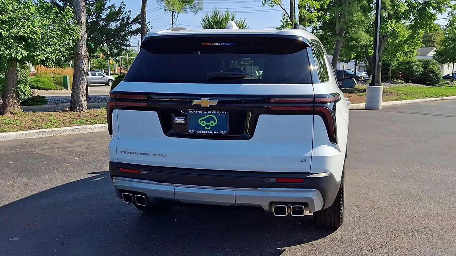 Certified 2024 Chevrolet Traverse LT AWD/4WD image 2