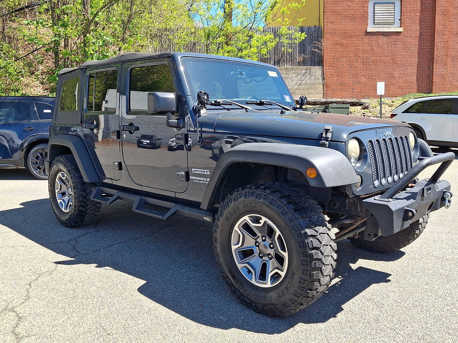 Used 2017 Jeep Wrangler Unlimited Sport w/ Quick Order Package 23S AWD/4WD image 3