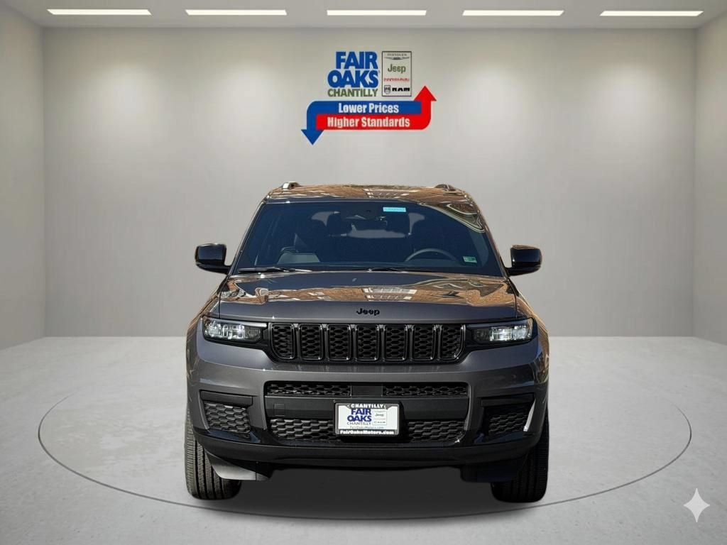 New 2025 Jeep Grand Cherokee L Laredo AWD/4WD image 4