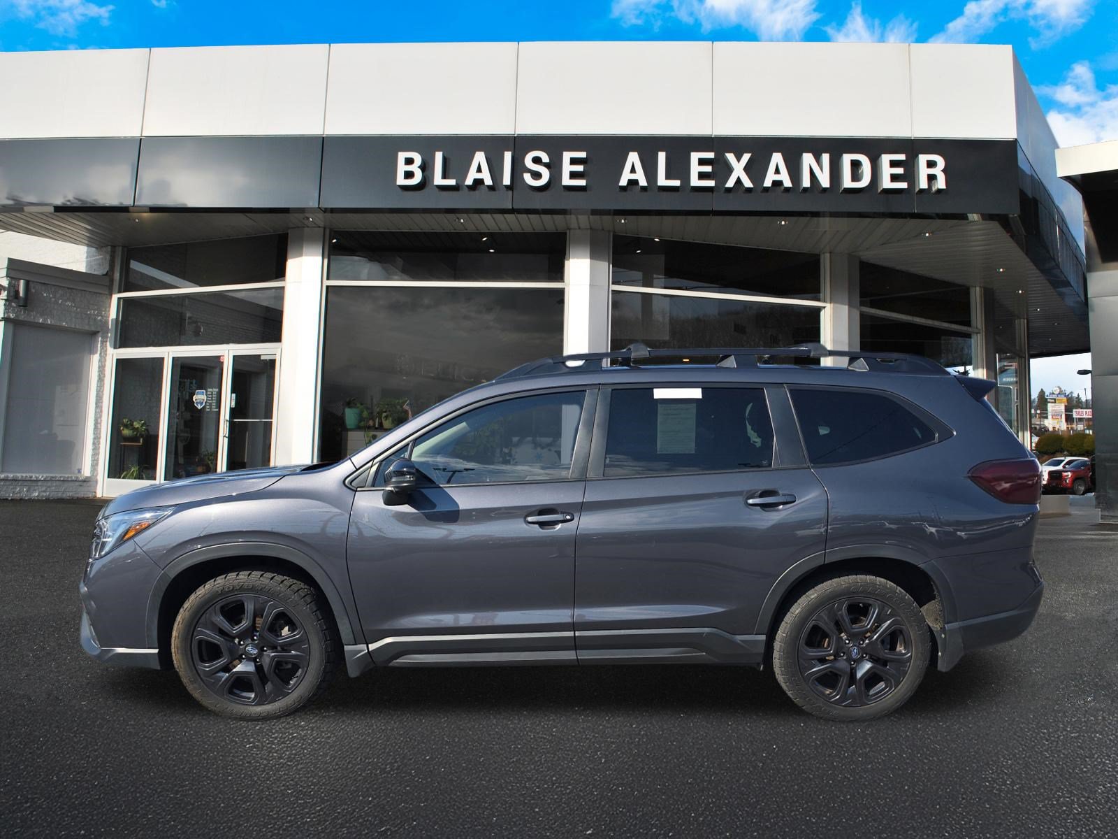 Used 2023 Subaru Ascent Onyx Edition Limited AWD/4WD image 8