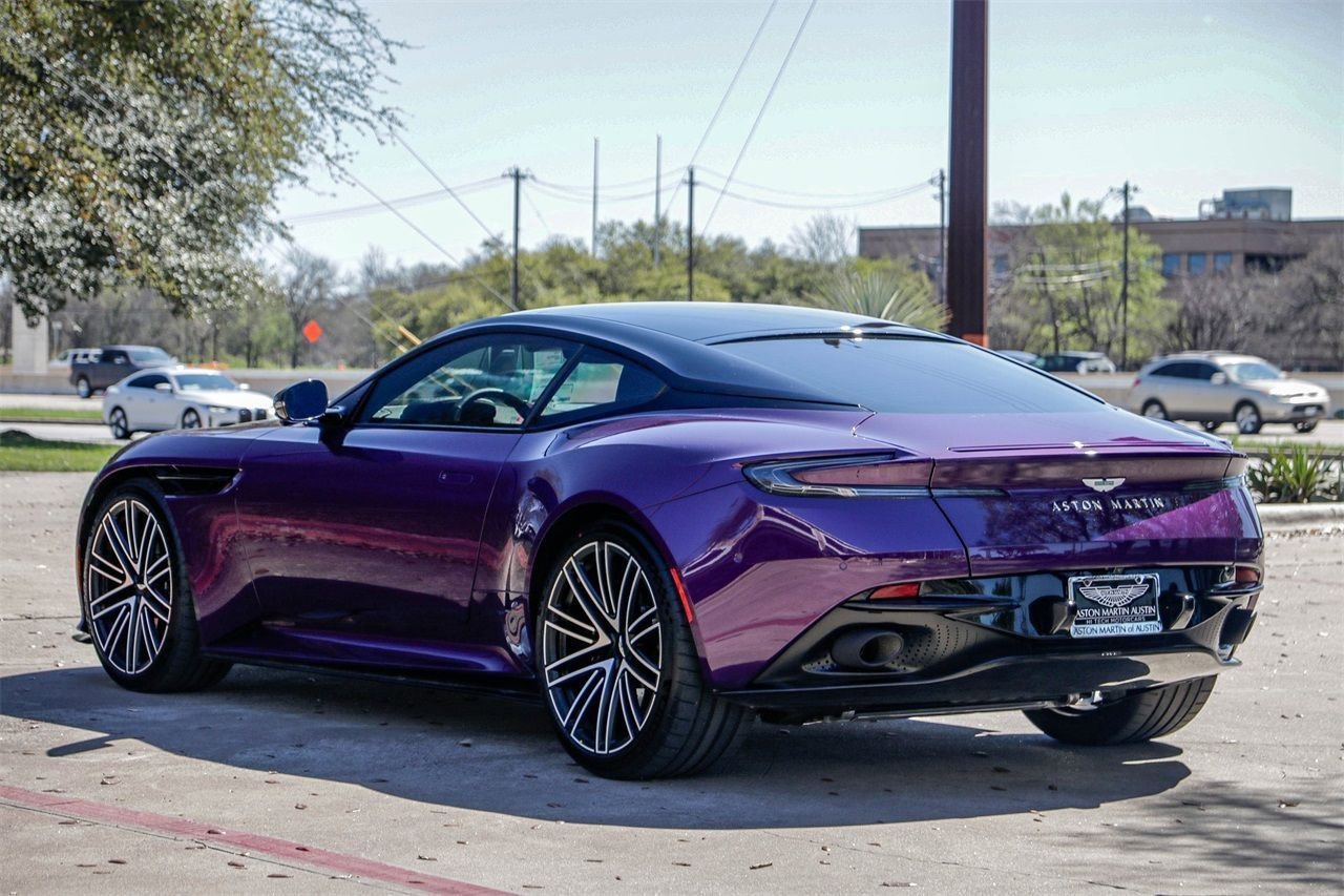 Used 2024 Aston Martin DB12 Coupe image 2