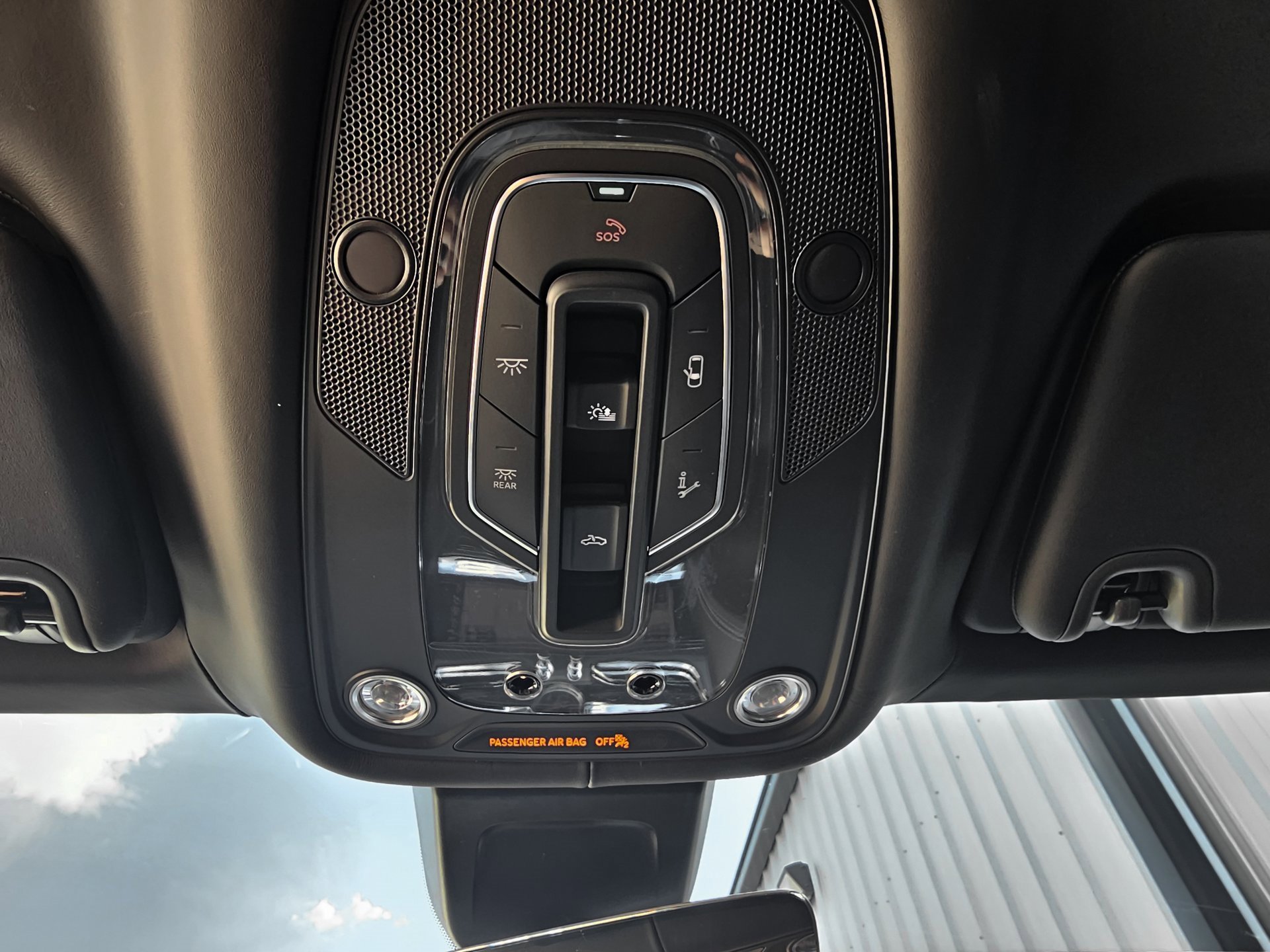 Used 2023 Bentley Bentayga Extended Wheelbase image 68