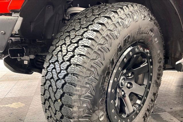 Used 2025 Ford Bronco Stroppe Edition image 33