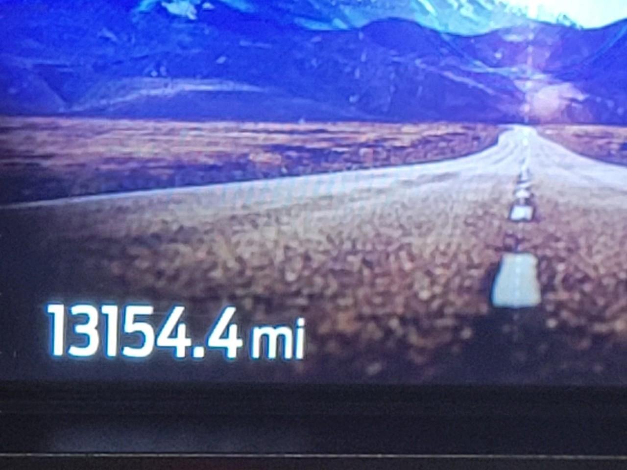 Used 2023 Ford Explorer XLT w/ Equipment Group 202A image 3