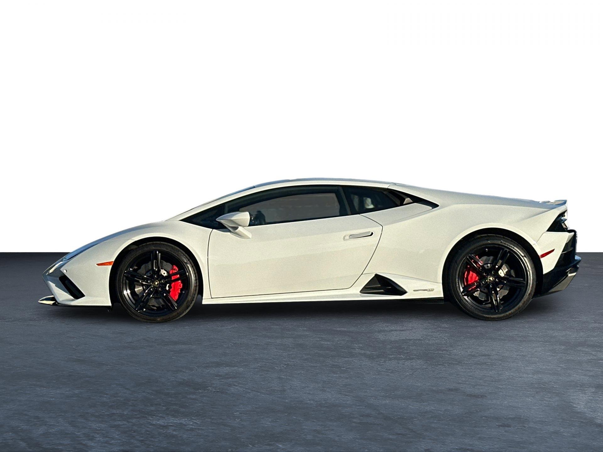 Used 2020 Lamborghini Huracan EVO image 11