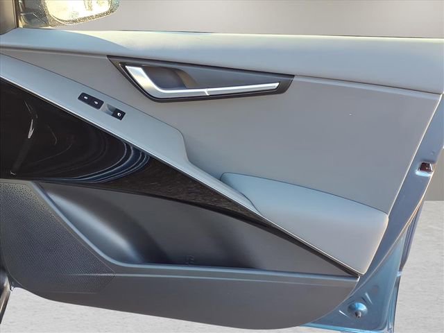 Used 2024 Kia Niro EX Touring image 19