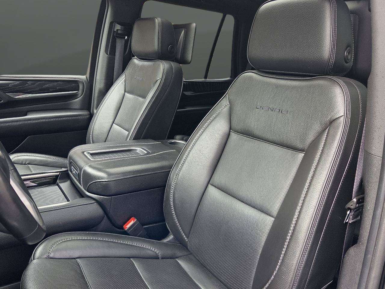 Used 2023 GMC Yukon Denali w/ Max Trailering Package AWD/4WD image 11