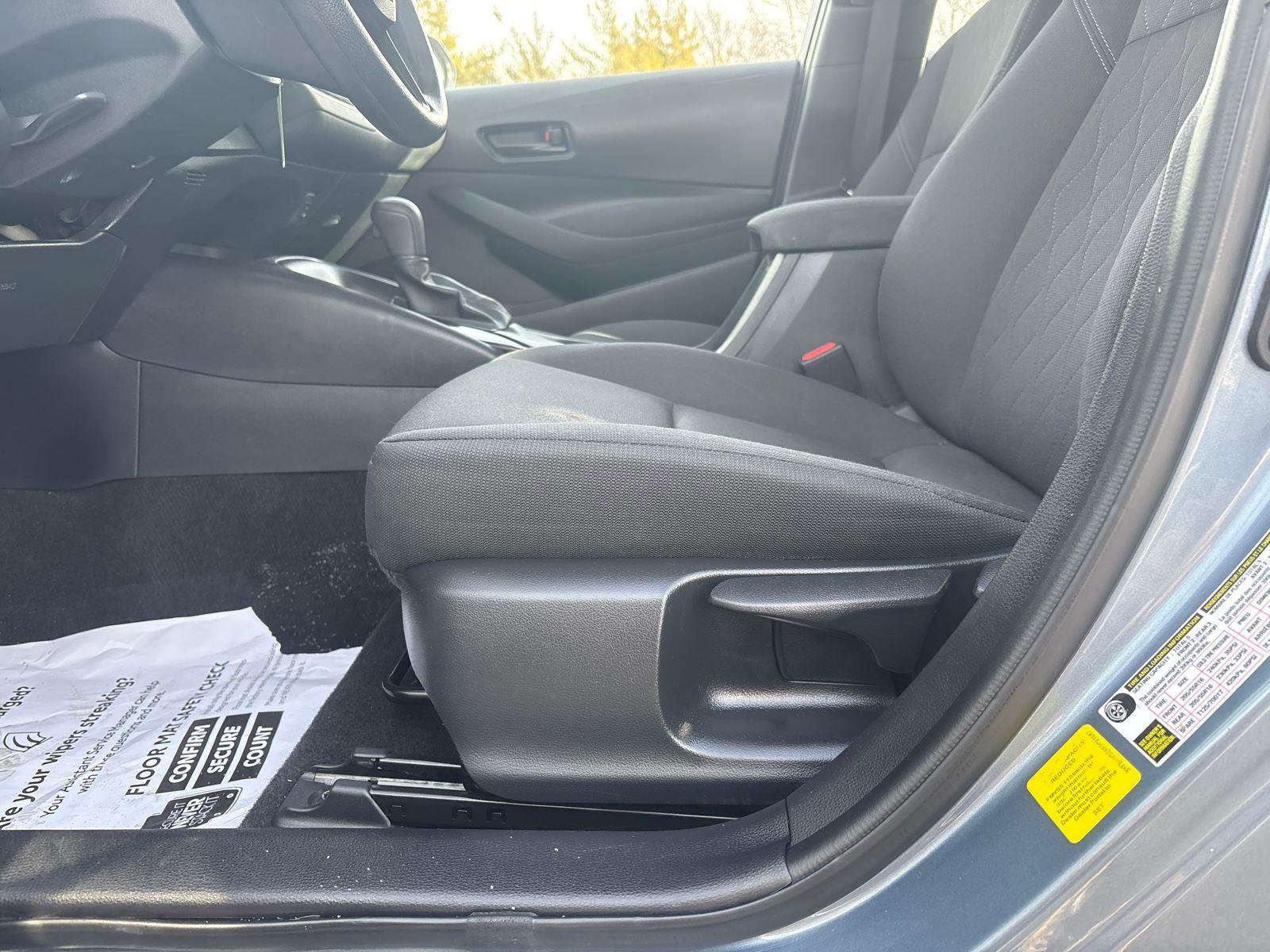 Used 2023 Toyota Corolla LE FWD image 19