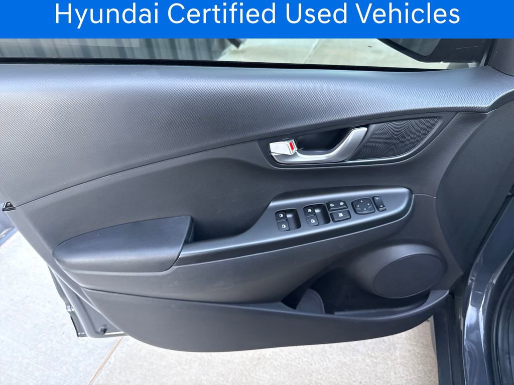Certified 2023 Hyundai Kona SEL w/ Convenience Package image 12