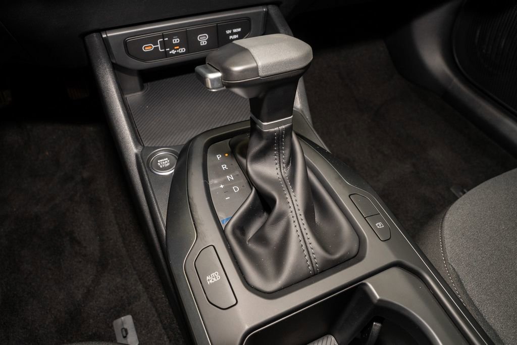 New 2025 Kia K4 LXS image 16
