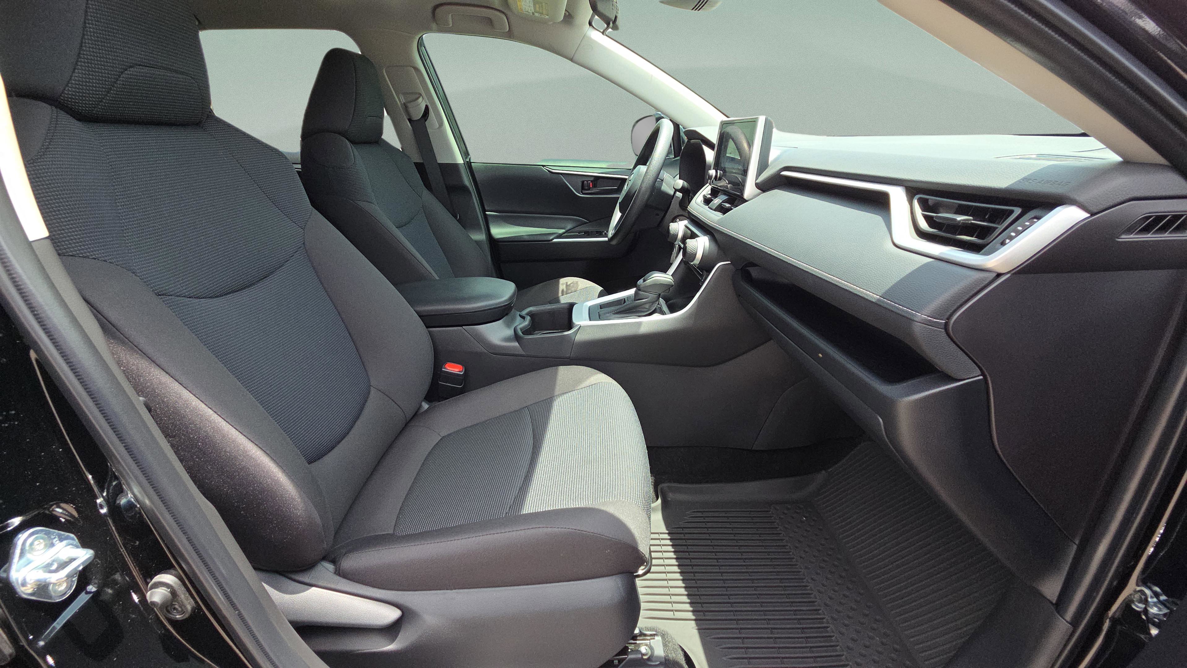 Certified 2025 Toyota RAV4 LE FWD image 15