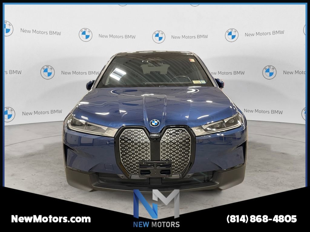 Used 2024 BMW iX xDrive50 image 8