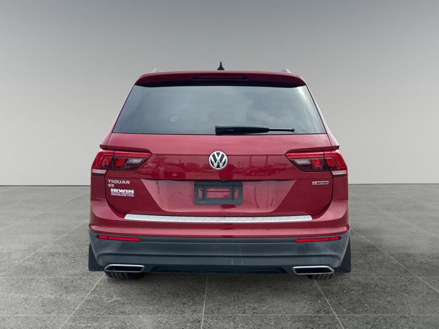 Used 2019 Volkswagen Tiguan SE w/ Panoramic Sunroof Package image 5