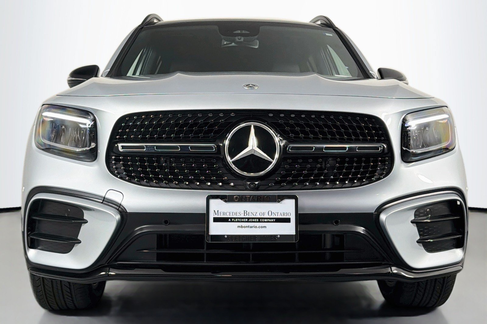 Used 2025 Mercedes-Benz GLB 250 image 2