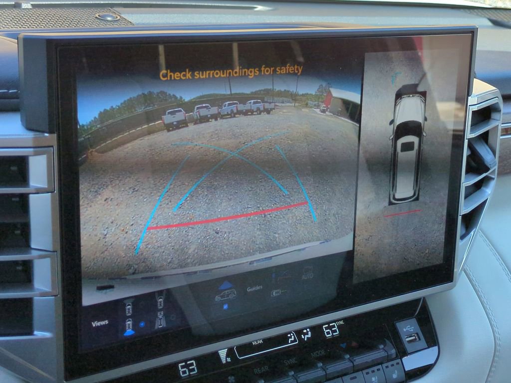 Used 2025 Toyota Sequoia Capstone image 26