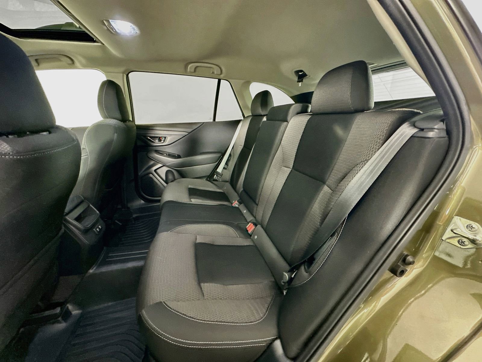 Used 2021 Subaru Outback Premium AWD/4WD image 26