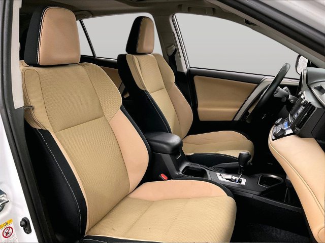 Used 2018 Toyota RAV4 XLE w/ Plus Extra Value Package AWD/4WD image 7