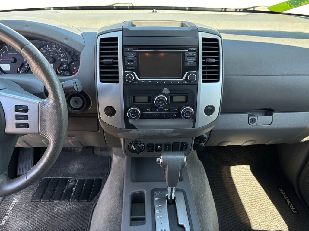 Used 2017 Nissan Frontier SV w/ SV Value Truck Package image 12