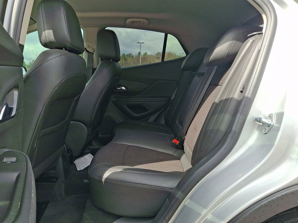 Used 2021 Buick Encore Preferred w/ Safety Package image 10
