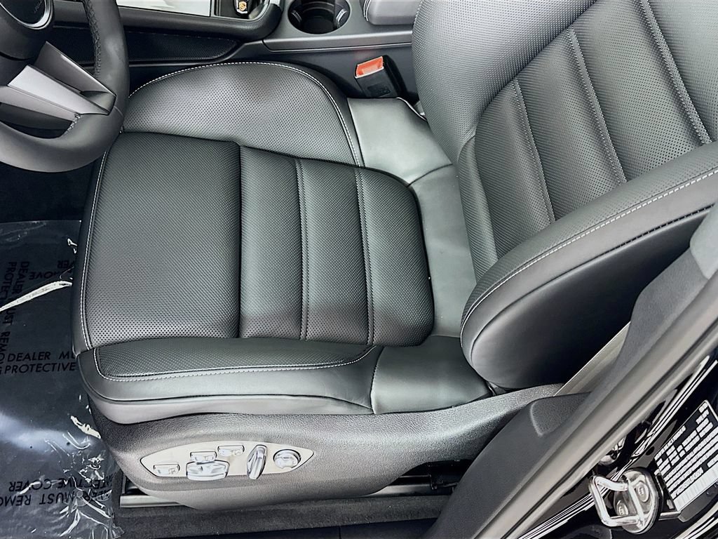 New 2026 Porsche Macan S AWD/4WD image 22