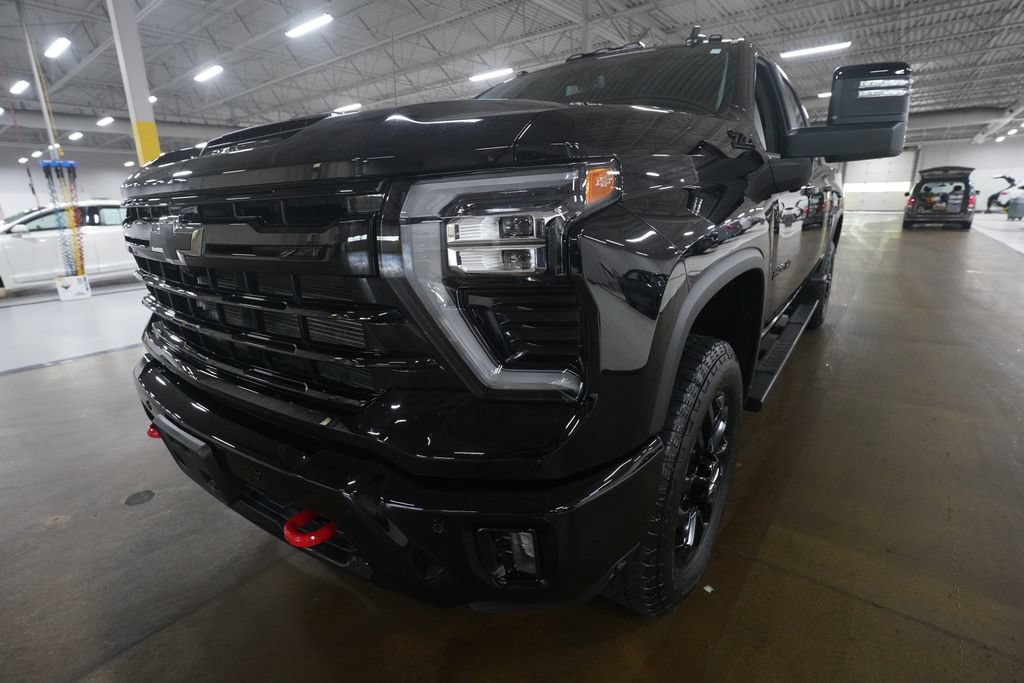 Used 2025 Chevrolet Silverado 2500 LT w/ Trail Boss Package AWD/4WD image 22