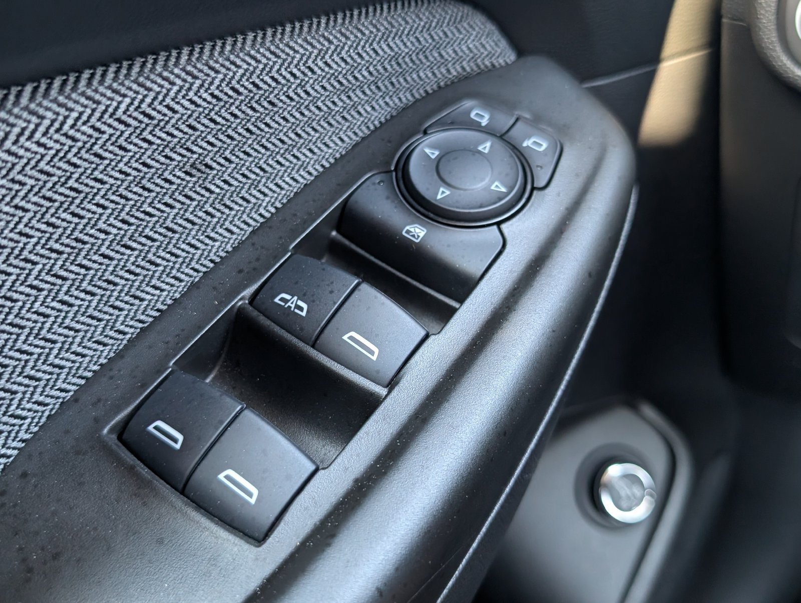 Used 2025 Chevrolet TrailBlazer LT w/ Convenience Package FWD image 30
