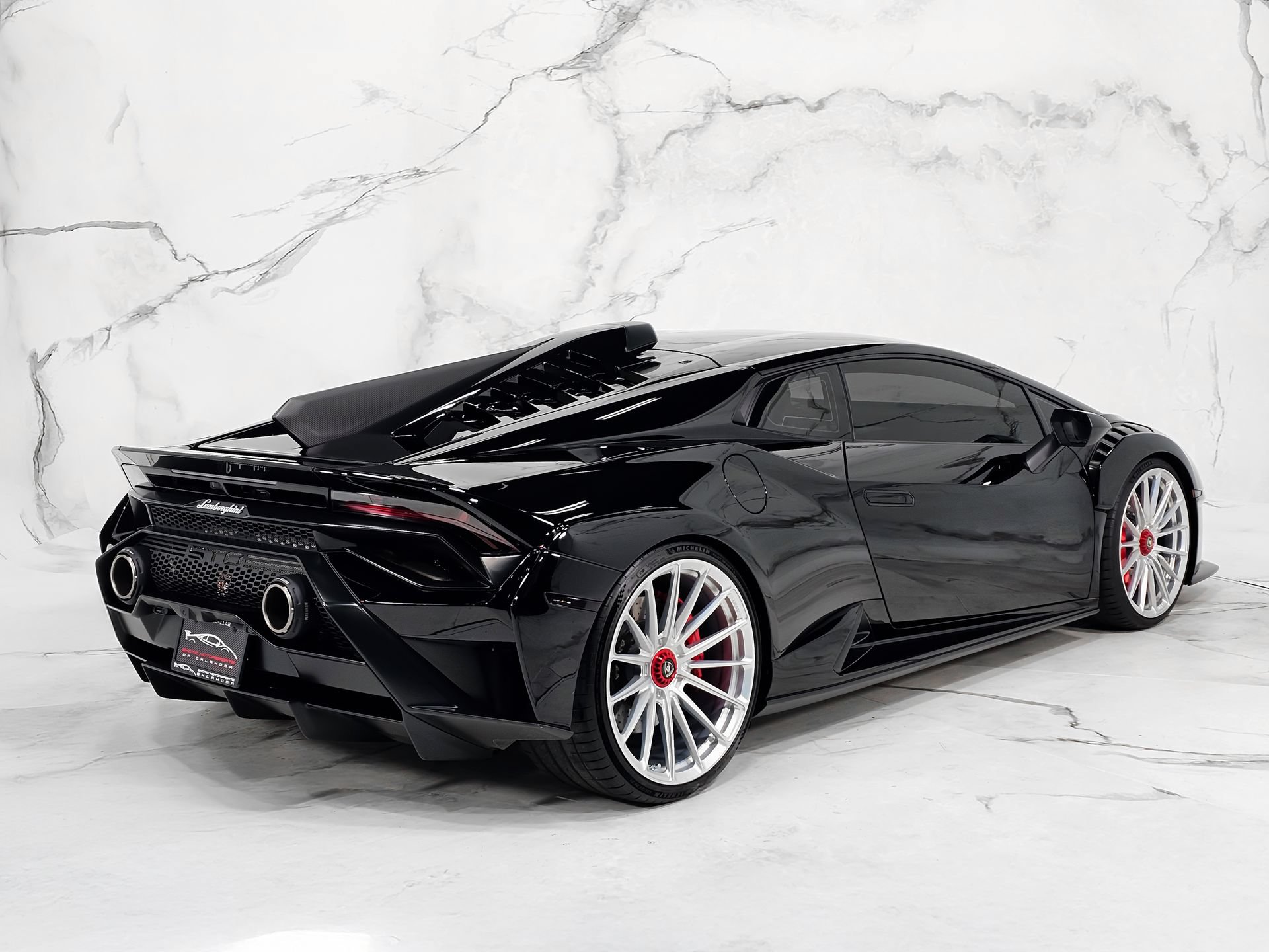 Used 2023 Lamborghini Huracan STO RWD image 5