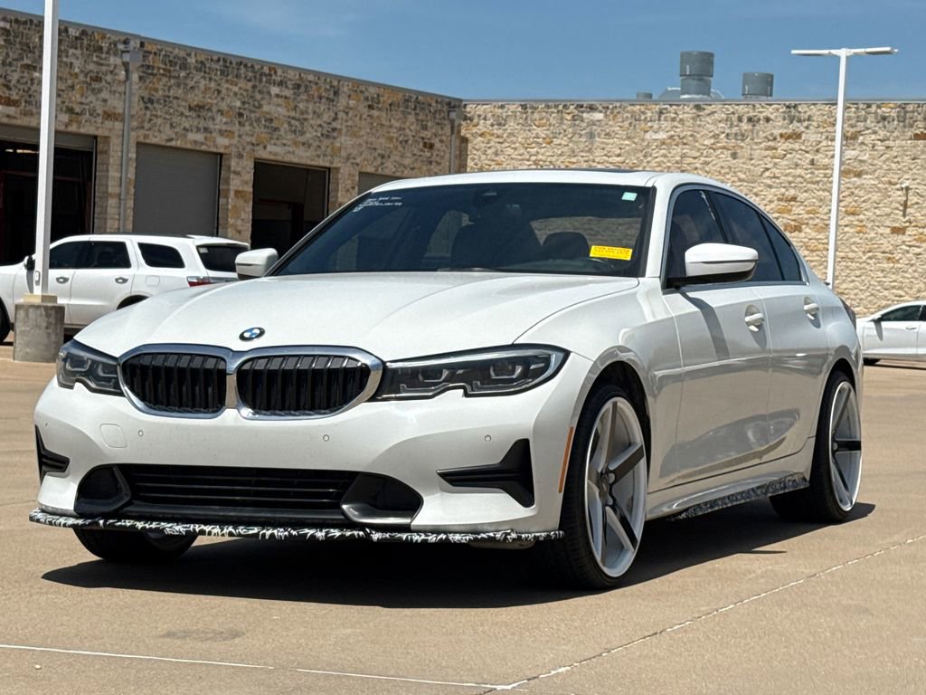 Used 2020 BMW 330i Sedan w/ Convenience Package RWD image 3