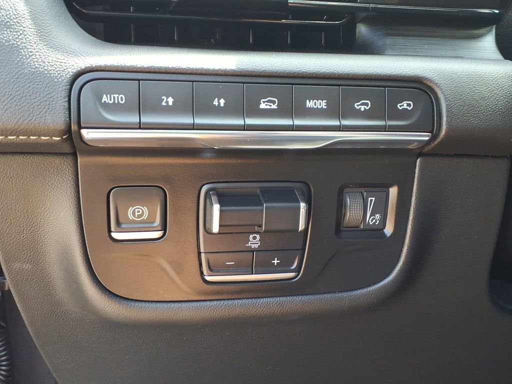 Certified 2022 Cadillac Escalade Sport w/ Touring Package AWD/4WD image 14