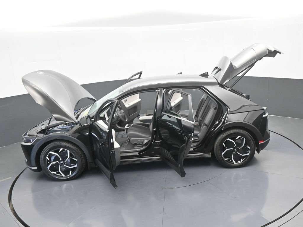 Used 2024 Hyundai Ioniq 5 SEL RWD image 70