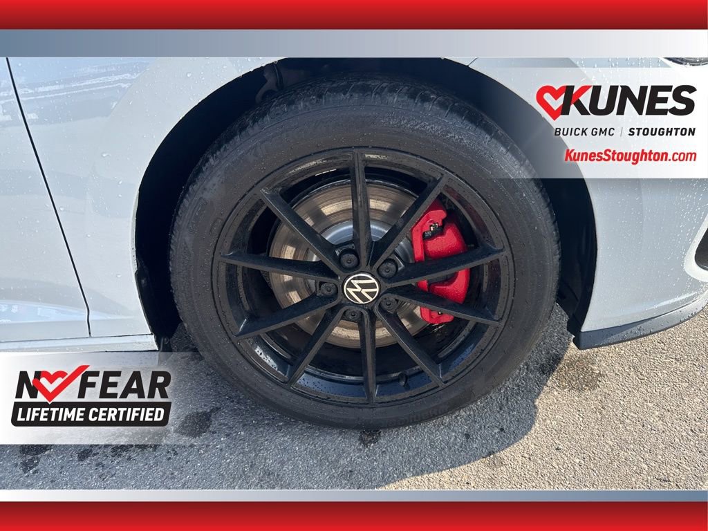 Used 2024 Volkswagen Jetta GLI 40th Anniversary Edition image 15