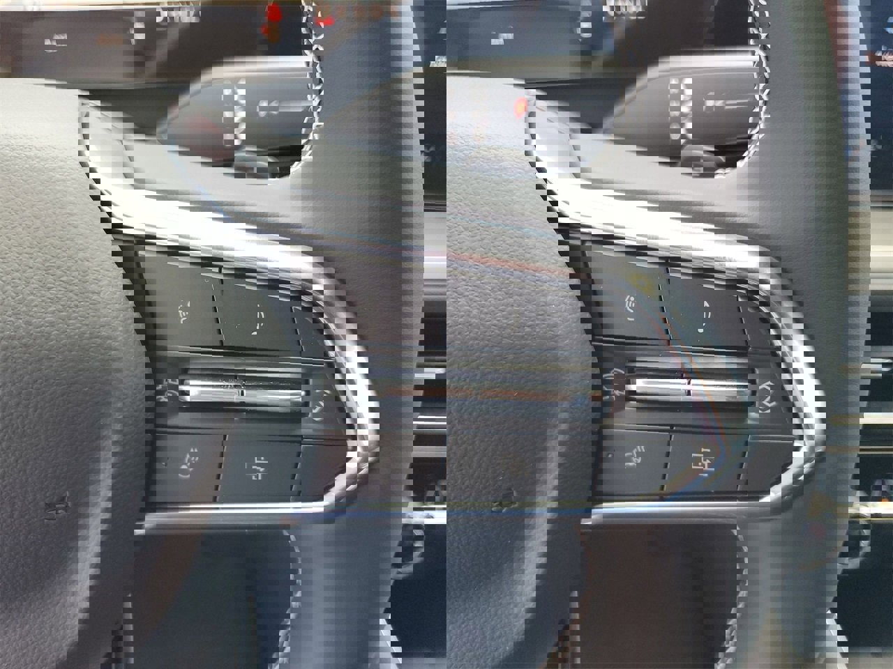 New 2026 Chevrolet Traverse LT w/ Driver Confidence Package image 23