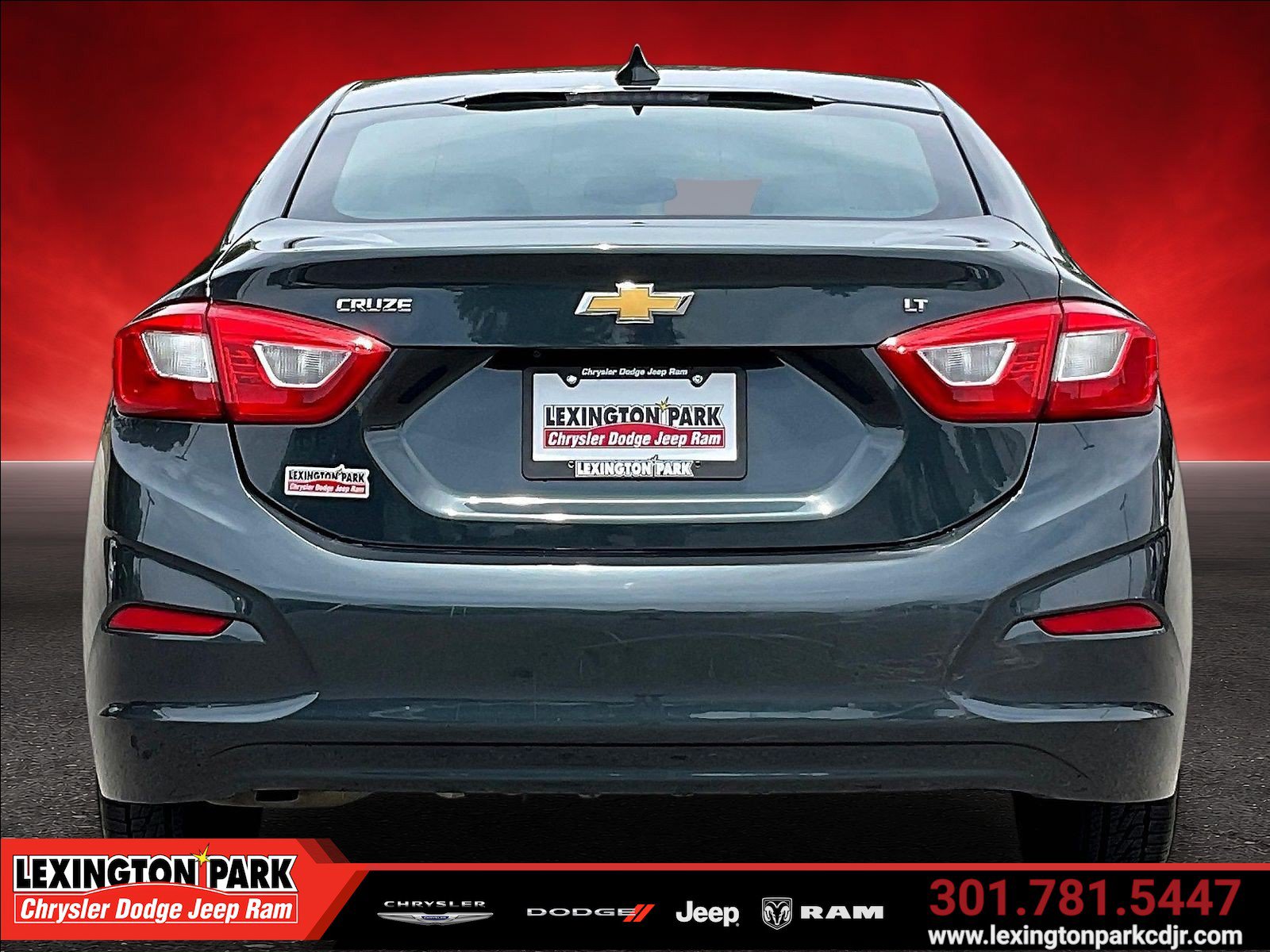 Used 2017 Chevrolet Cruze LT FWD image 6