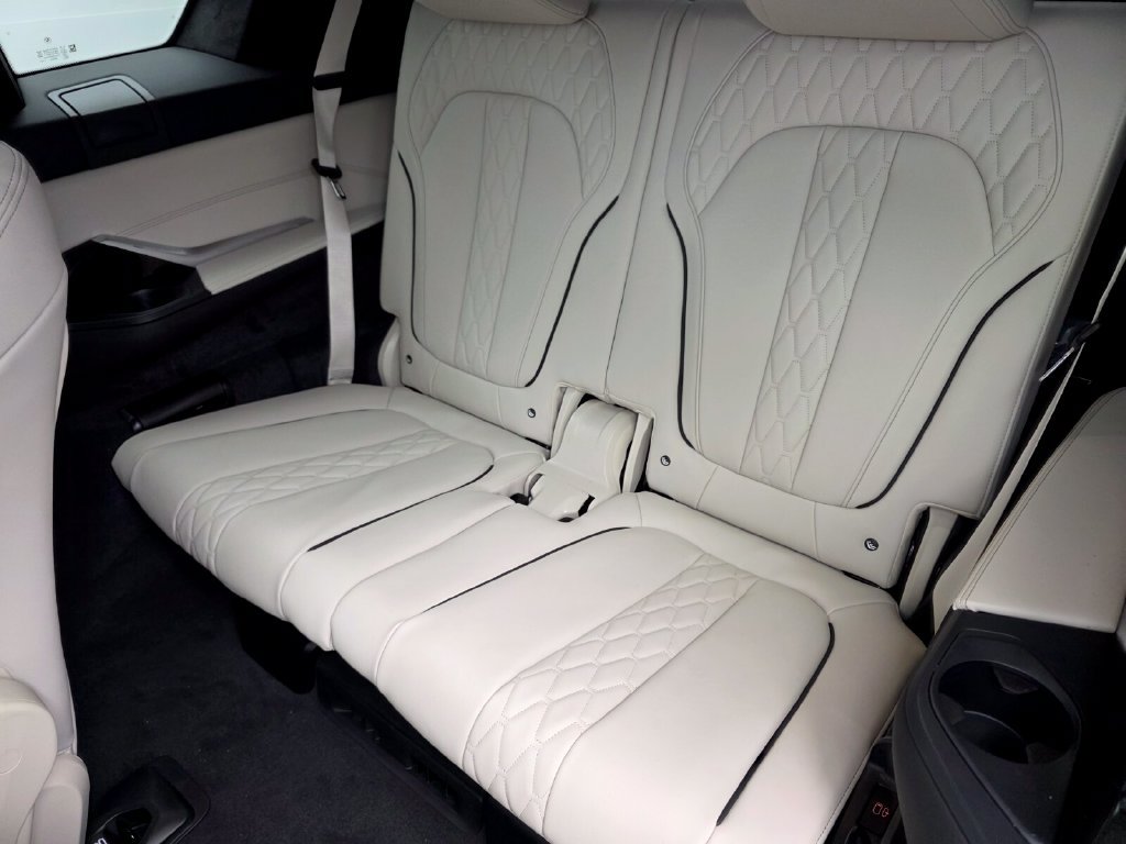 New 2027 BMW X7 M60i AWD/4WD image 12