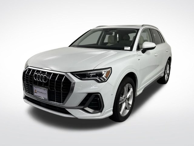 Used 2020 Audi Q3 2.0T Prestige w/ Prestige Package AWD/4WD image 2