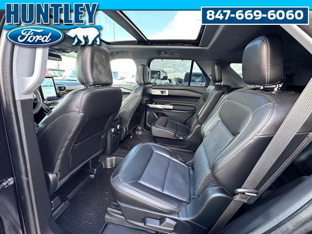 Used 2023 Ford Explorer Limited image 16